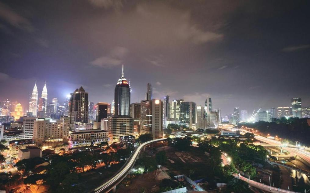 Apartment Regalia Klcc View By Iluxhome *
